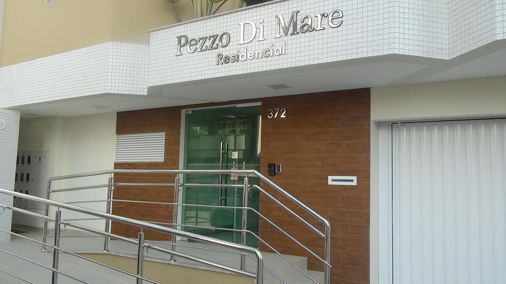 Edificio Piezzo De Mare Apartment Meia Praia Luaran gambar